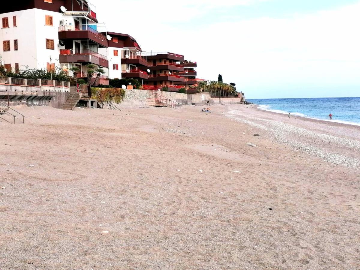 شقة Oltremare Taormina يتوجاني المظهر الخارجي الصورة