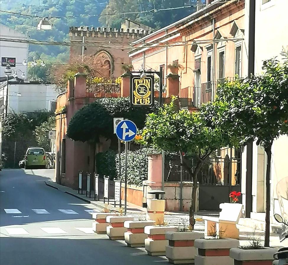 شقة Oltremare Taormina يتوجاني المظهر الخارجي الصورة